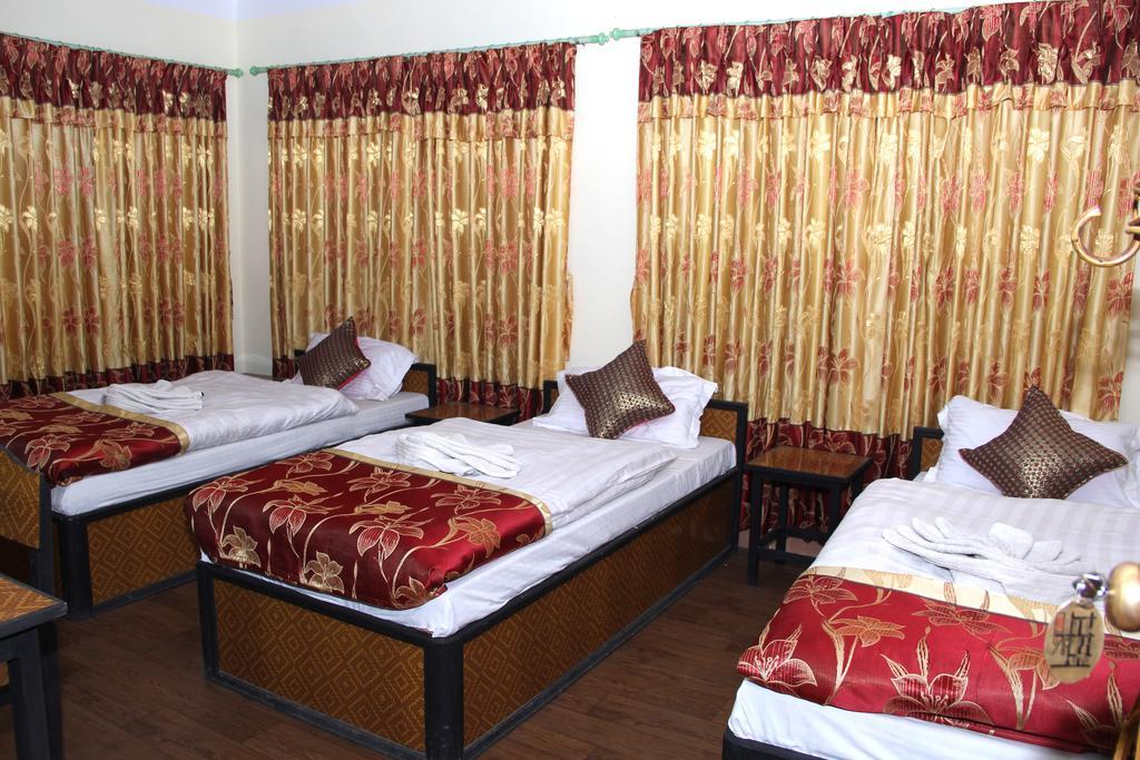 Elbrus Home Kathmandu Buitenkant foto