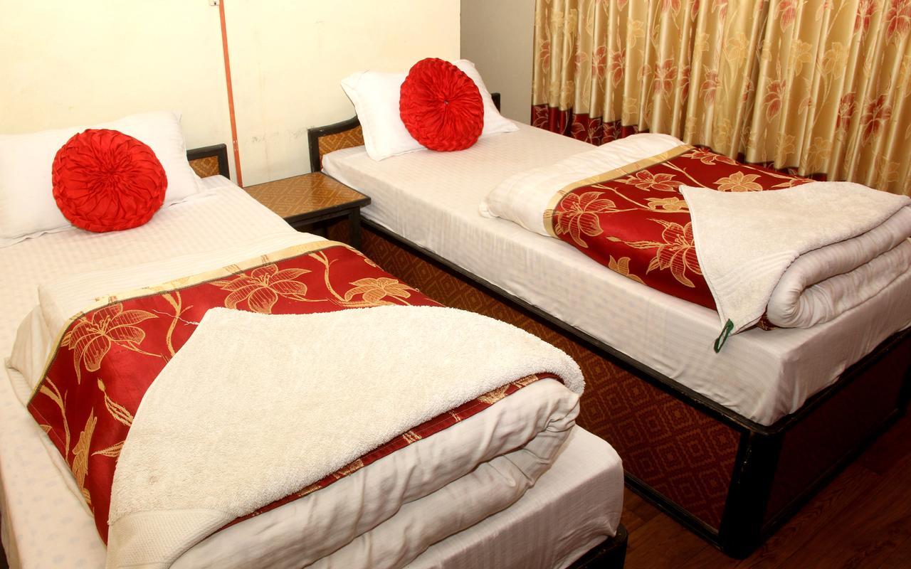 Elbrus Home Kathmandu Buitenkant foto