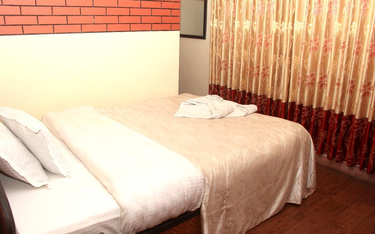 Elbrus Home Kathmandu Buitenkant foto