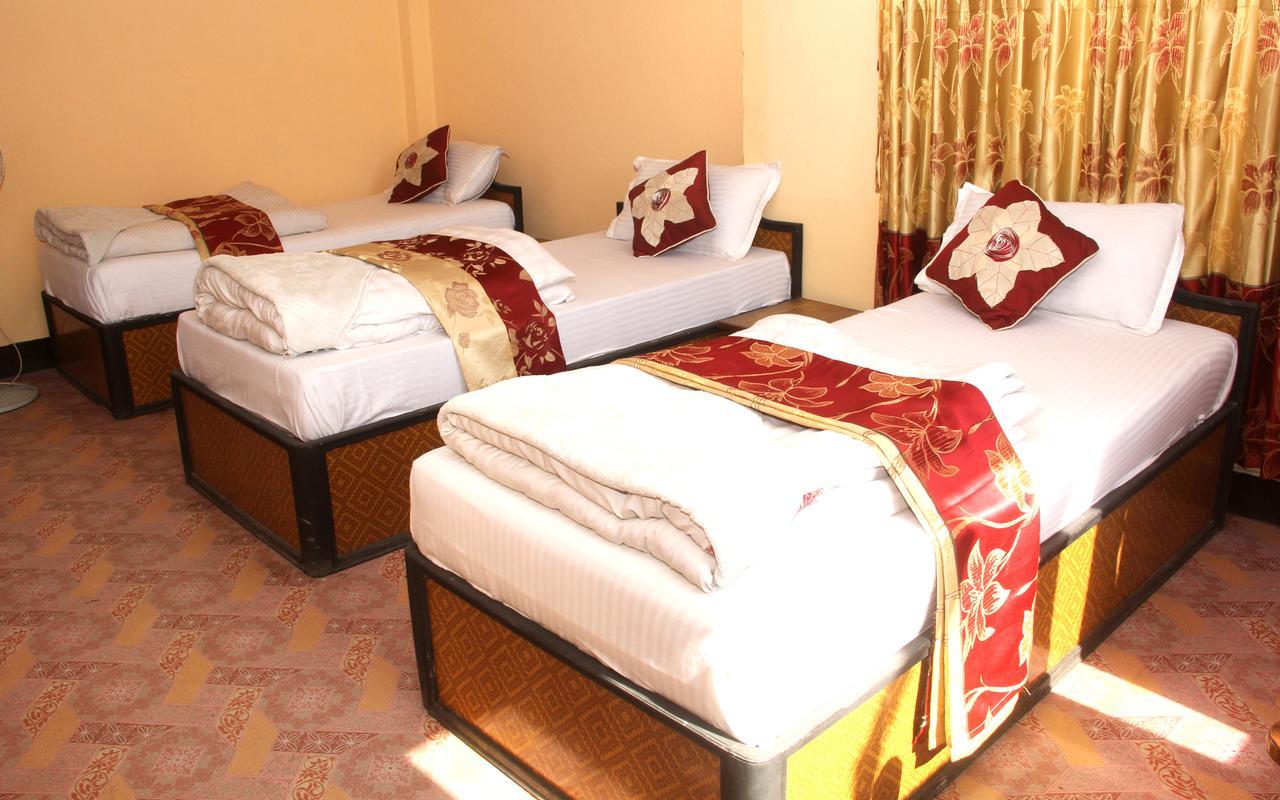 Elbrus Home Kathmandu Buitenkant foto