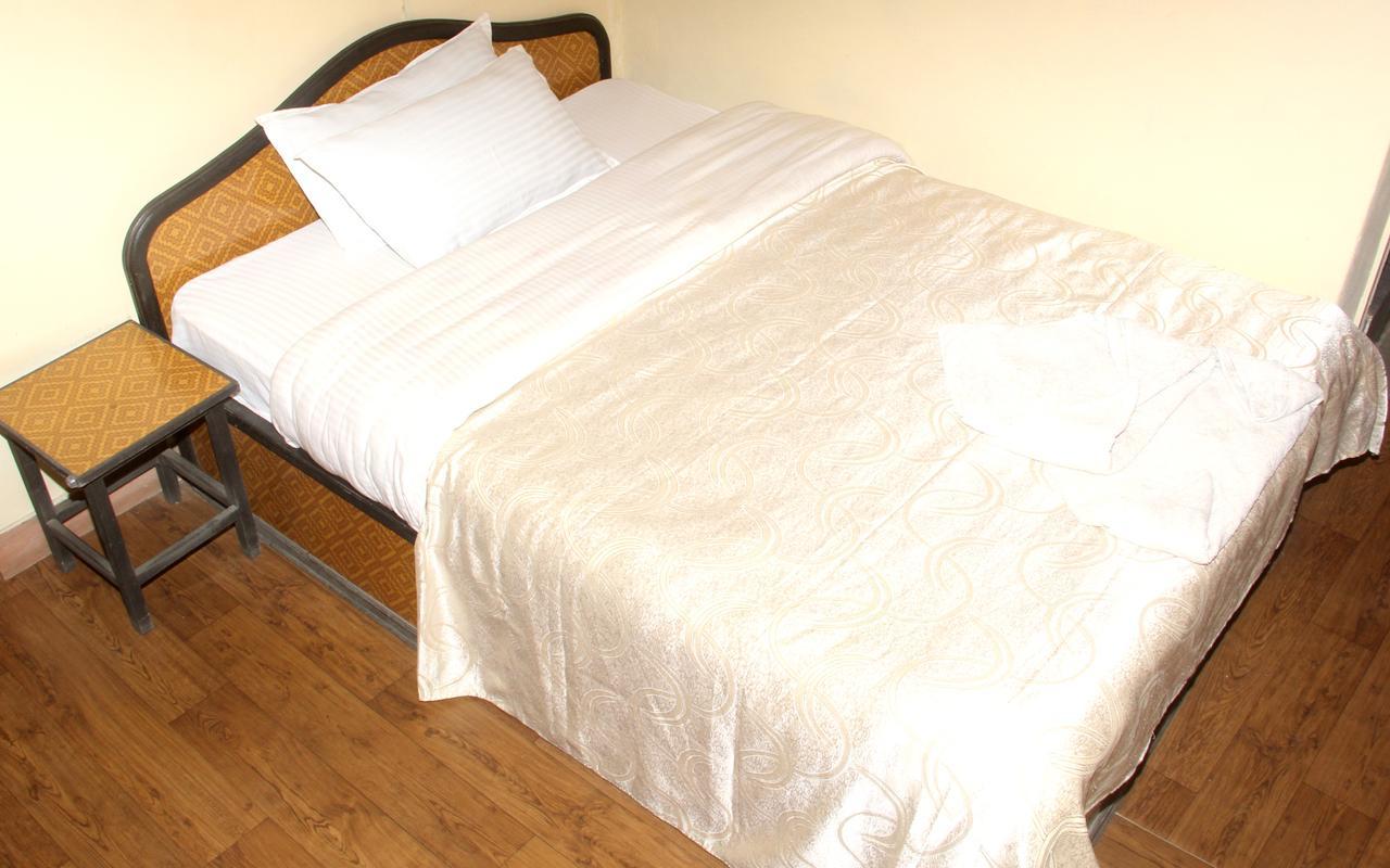 Elbrus Home Kathmandu Buitenkant foto