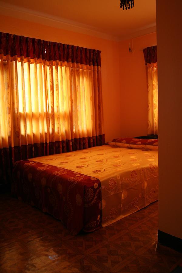 Elbrus Home Kathmandu Buitenkant foto